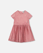 Short Sleeve Dress With Pleated Skirt Dusty Pink